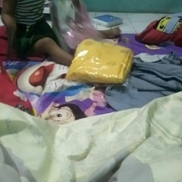 Gorden Jendela Pintu Polkadot Abu Pink Hijau Coklat Model Smokring Ukuran Lebar 120 Cm Tinggi 200 Cm