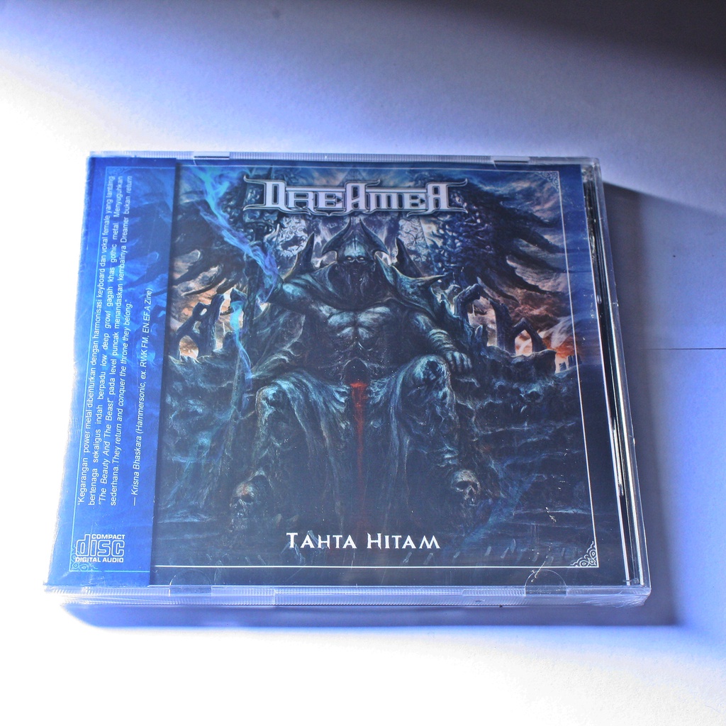 CD dreamer - tahta hitam