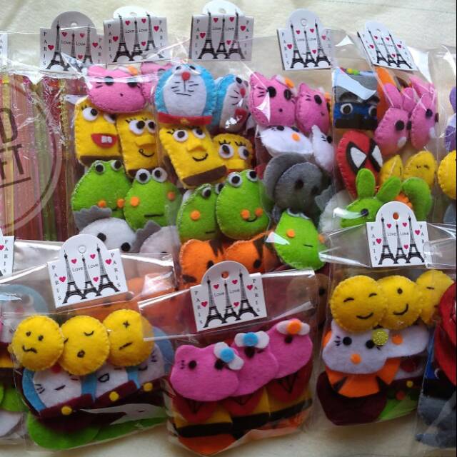 

Pensil karakter per lusin