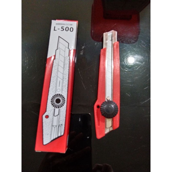 

Pisau cutter besar kawaksai L500