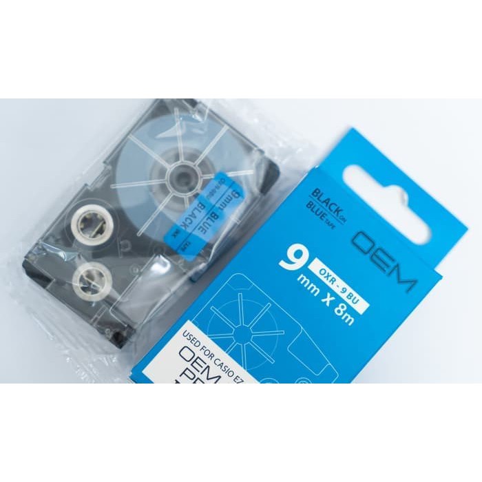 OEM TAPE EZ LABEL CASIO 9MM BLACK INK BLUE (OXR-9BU)