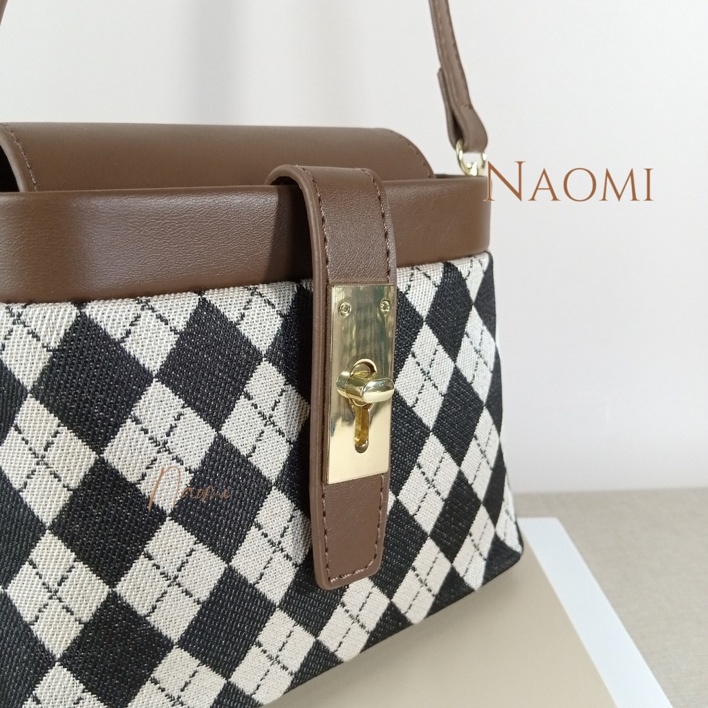 NAOMI - Cassandra Tas Import Wanita - Sling Bag Import - Fashion Bag - Tas Premium Wanita - Tas Wisuda - Tas Wanita