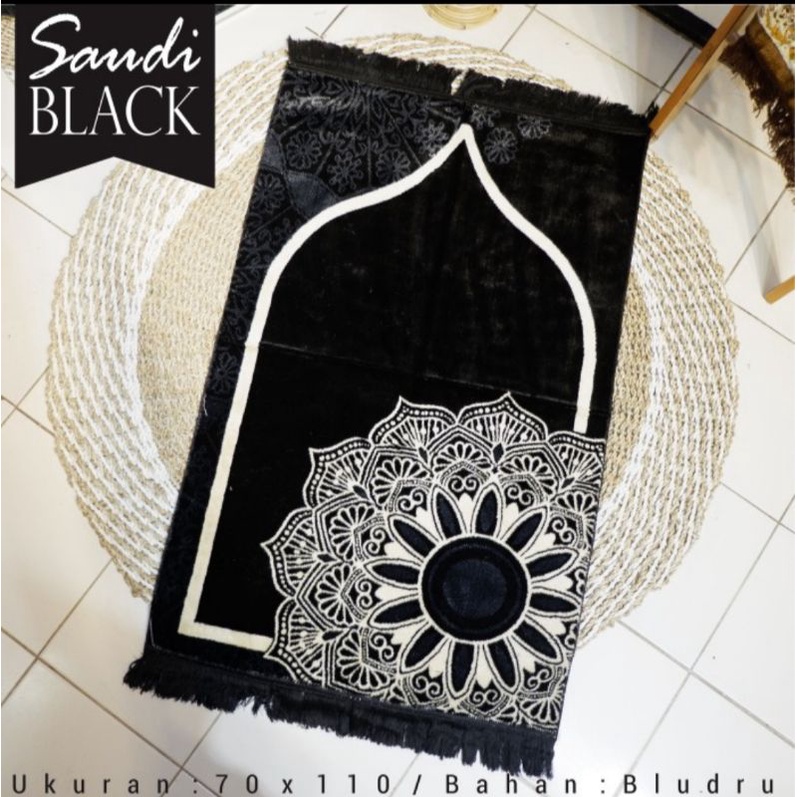 Sajadah Saudy Black Super Premium Sajadah Bludru Hitam