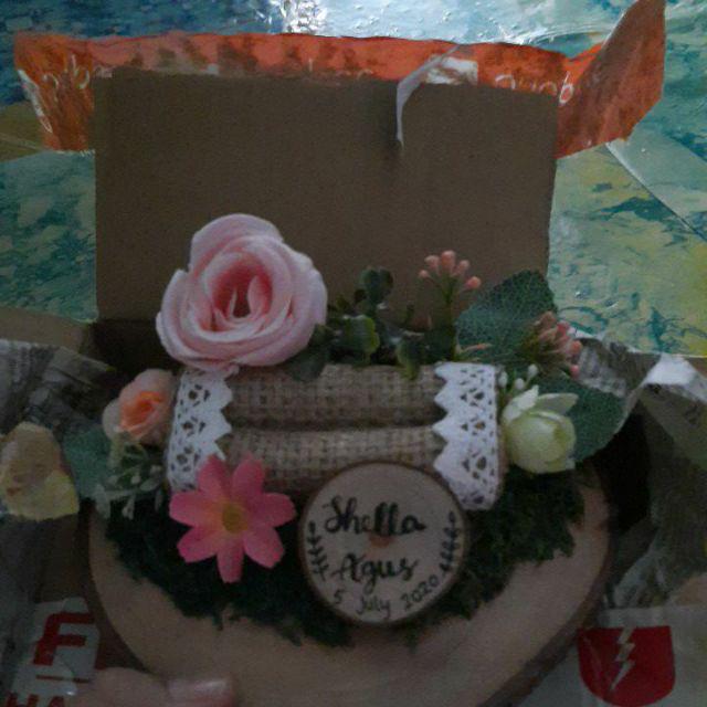 Tempat Cincin Rustic Elegan