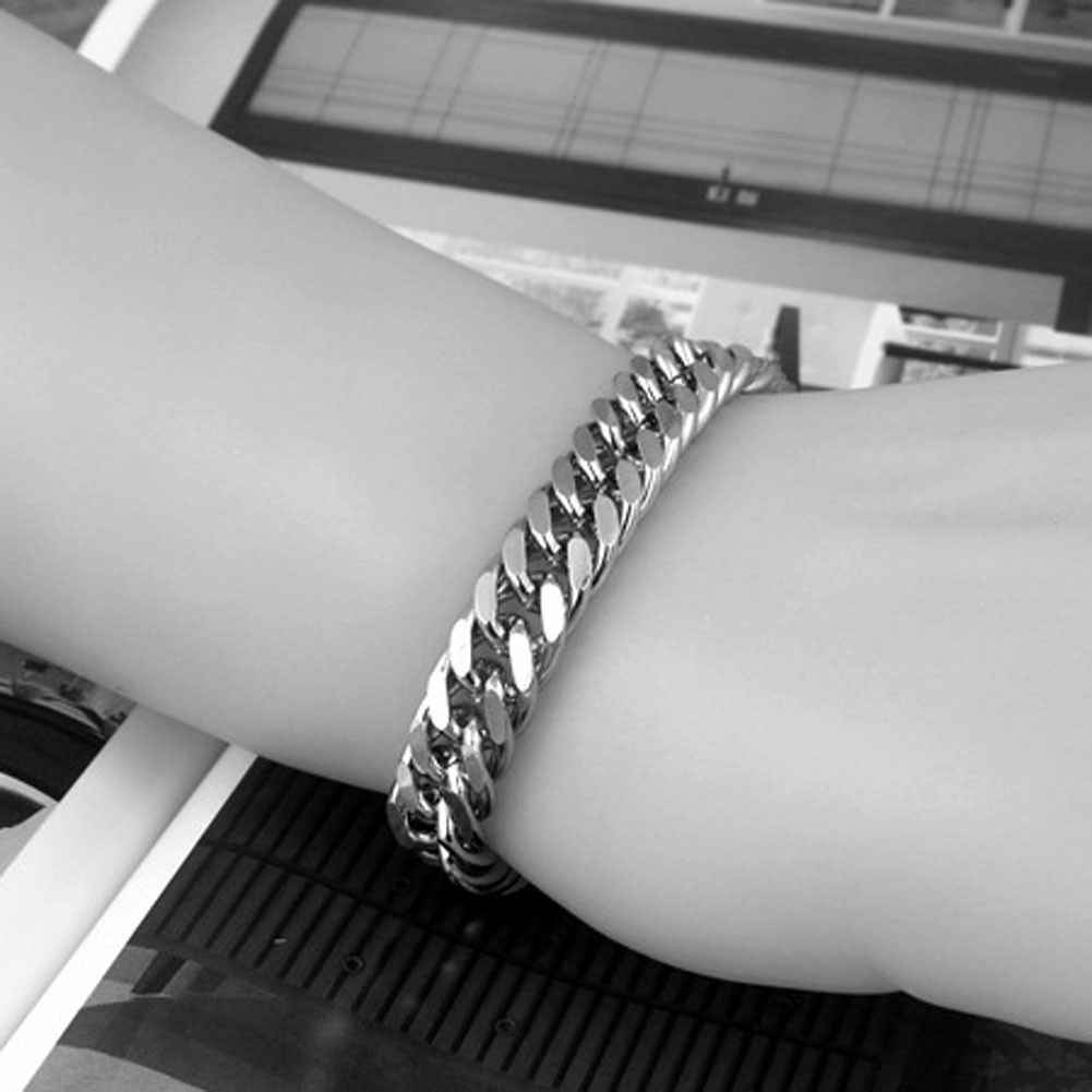 Gelang Rantai Sepeda Tebal Trendy Bahan Stainless Steel