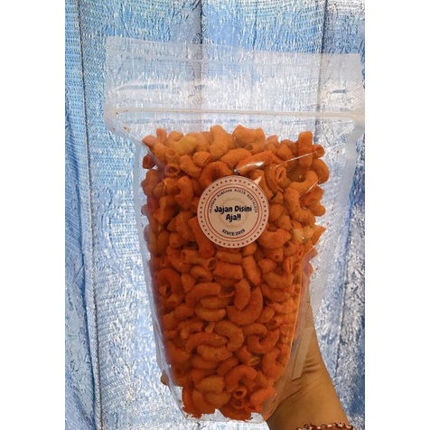 

Jajanan makaroni panggang