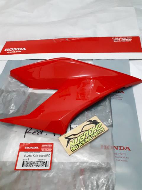 Cover Sayap Kanan Merah CB150R K15G LED Shroud R Original Honda