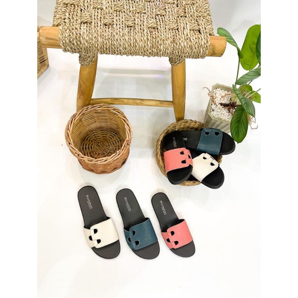 sandal kulit bhonkshors