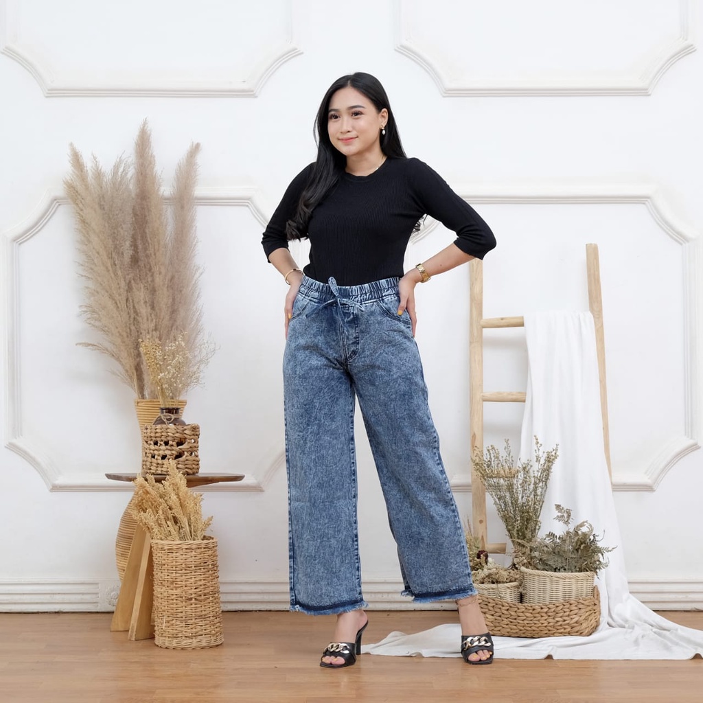 Kulot Jeans Rawis Wanita Jumbo Pinggang karet anti begah, Kulot Jeans Murah