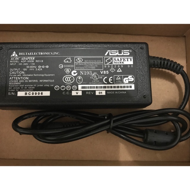 Adaptor laptop ASUS 19 Volt 3.42 Ampere charger notebook
