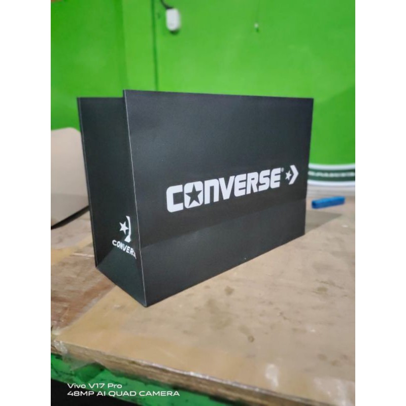 Paperbag Sepatu Converse Hitam