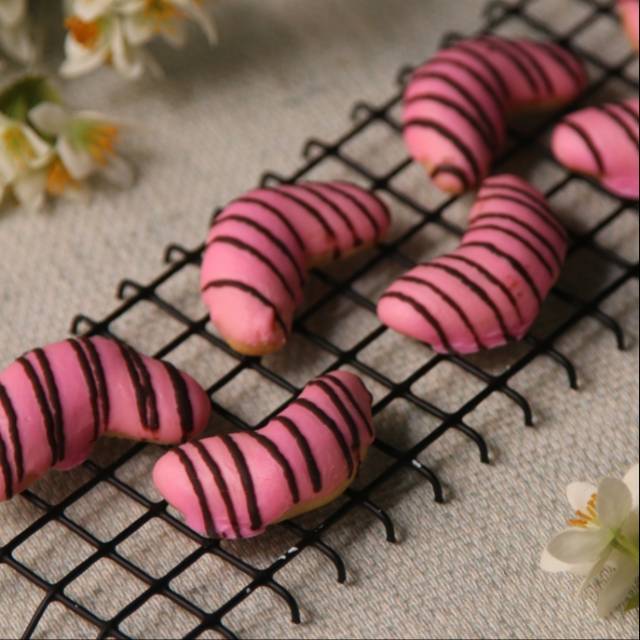 

Kue Kering Choco Pink Home Made Roombutter Cookies Lebaran, Natal, Tahun Baru, Imlek, Kado Parcel