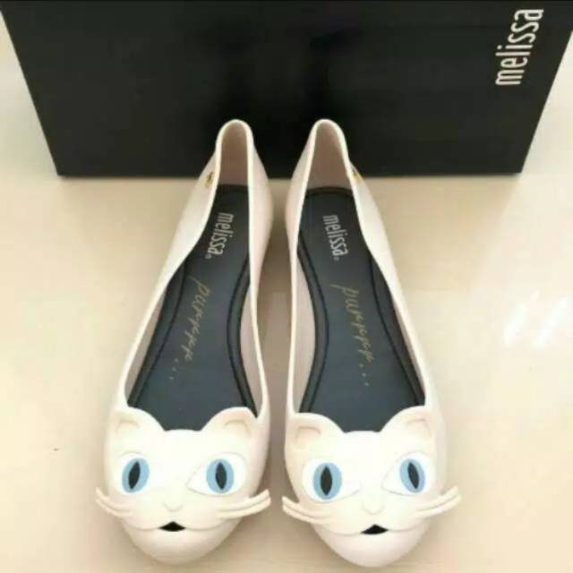 

Ultragirl cat white import