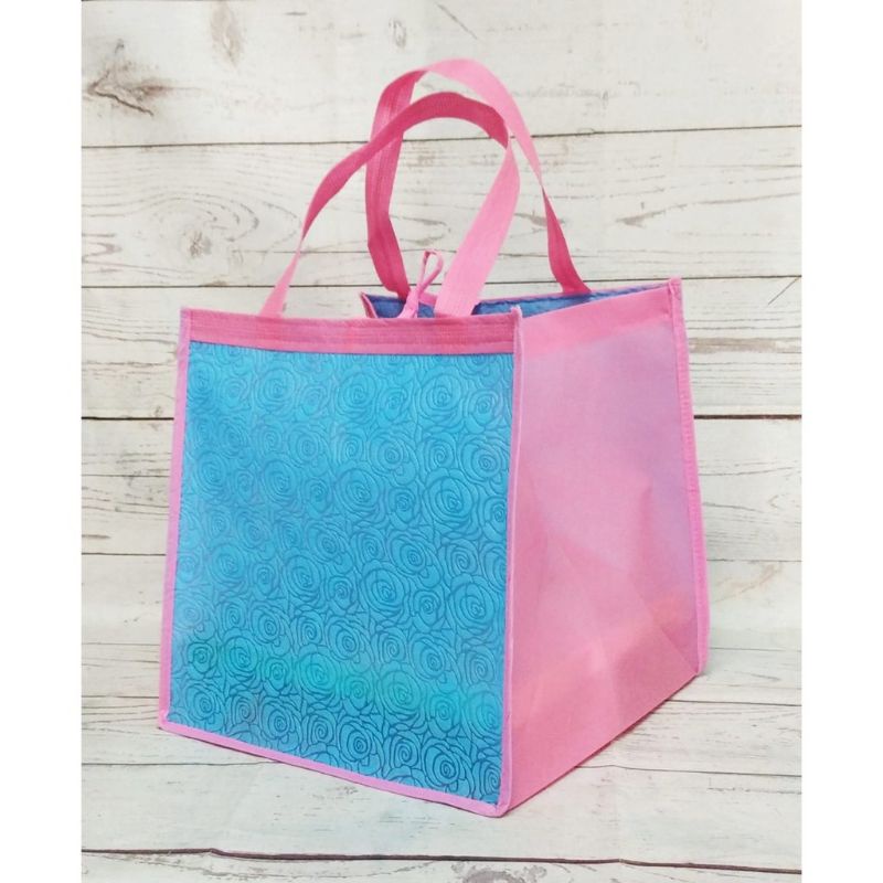 

RYAGAKO Goodie Bag Tas Spunbond Jumbo 3D Premium Kotak nasi 28x28 cm