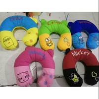 Bantal Leher Karakter