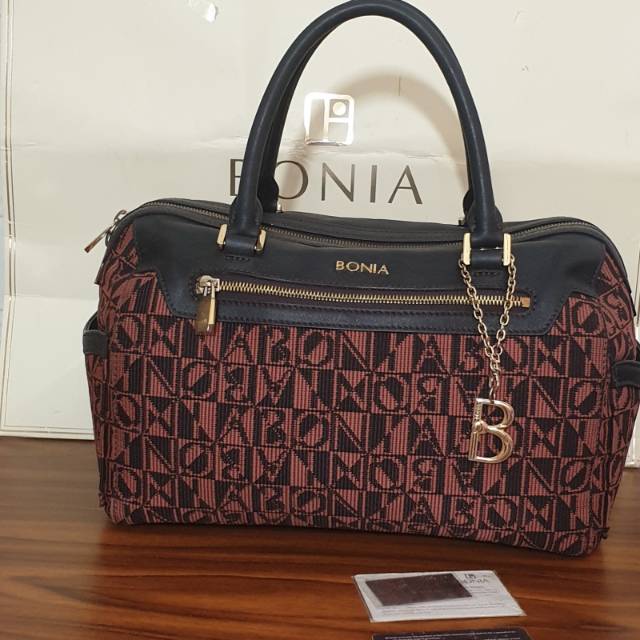 Bonia speedy preloved