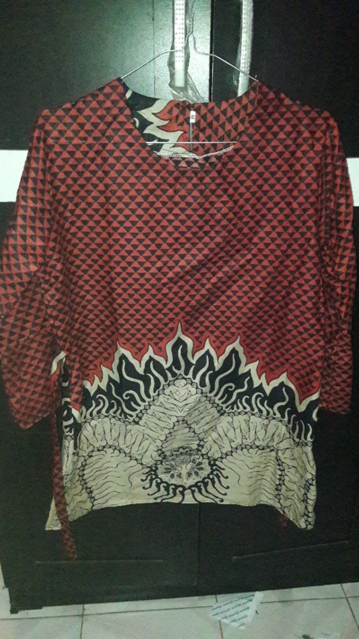 Couple Batik Bisa Pisah Bayar Di Tempat