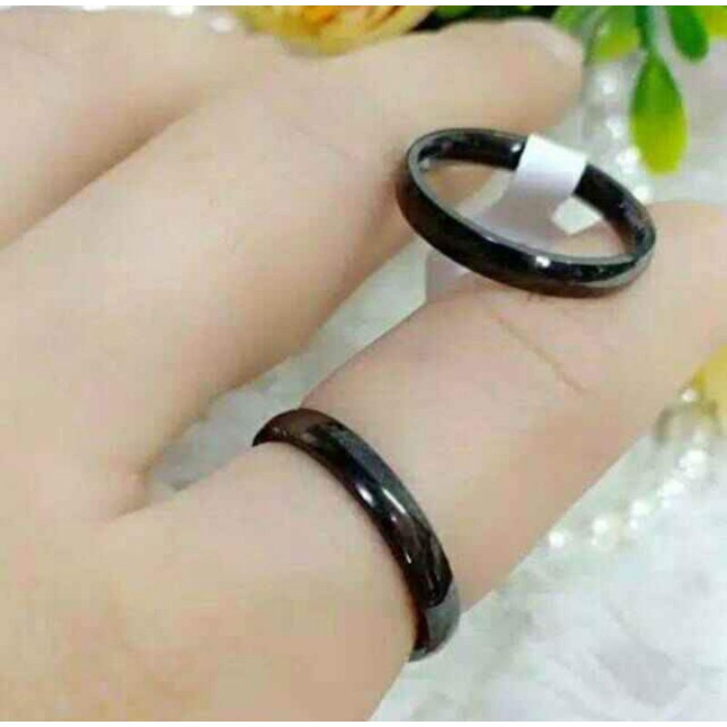 CINCIN TITANIUM COUPLE BLACK WHITE GOLD PRIA WANITA TERLARIS