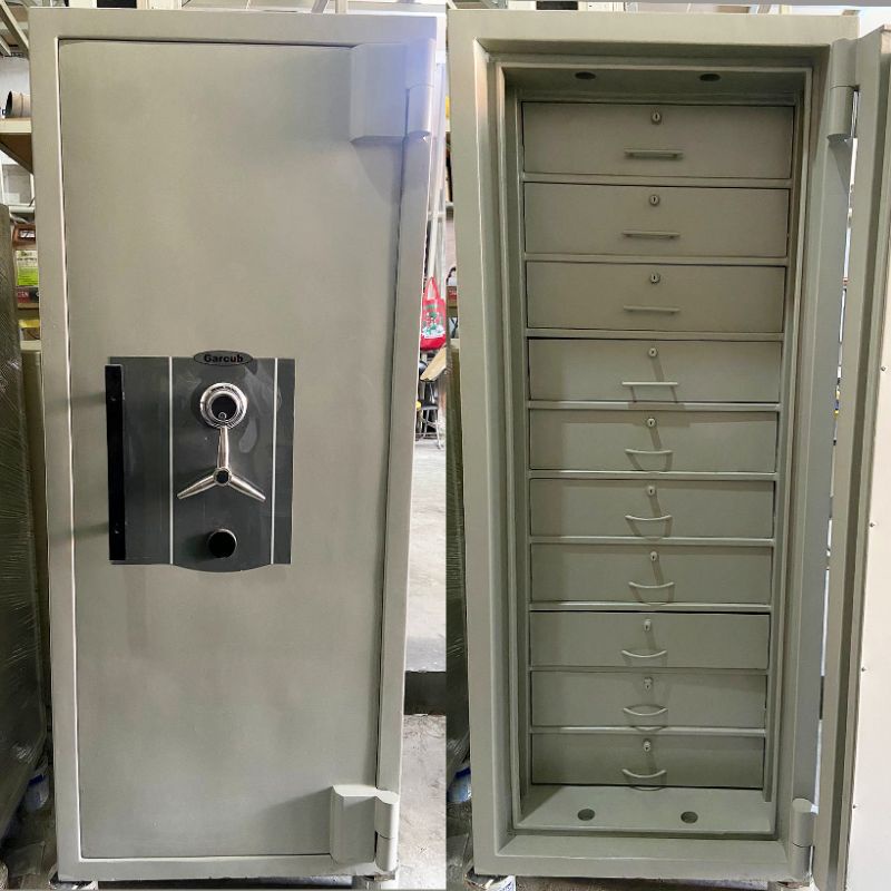 Brankas BPKB Tahan Api Ada 10 laci tinggi 180cm Brankas Perhiasan brankas toko emas