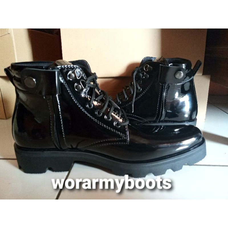 Sepatu pdh radial kilap model tali  dan resleting by Wor Army Boots