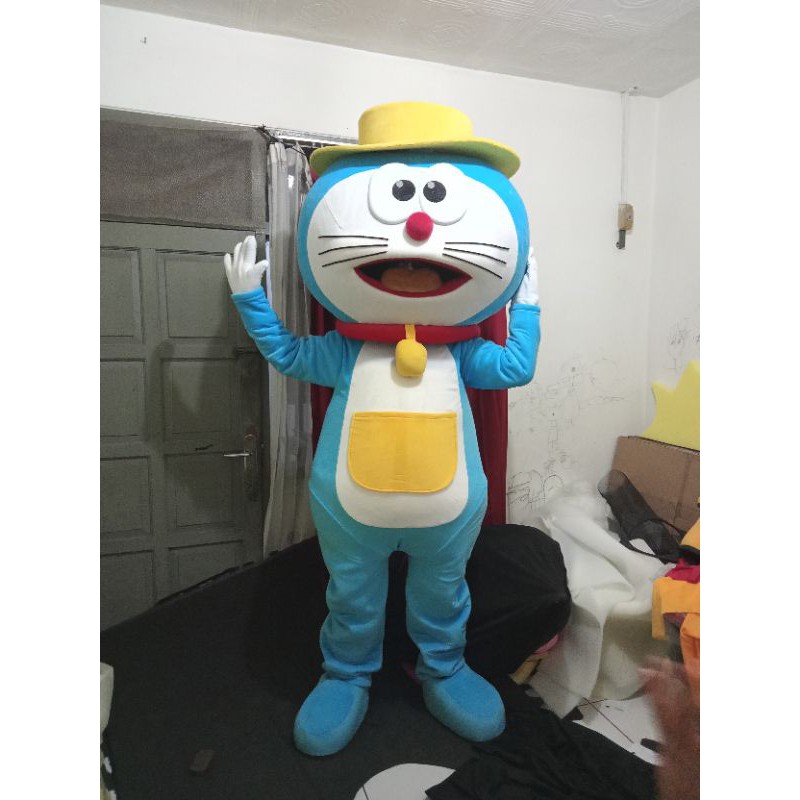 kostum badut doraemon