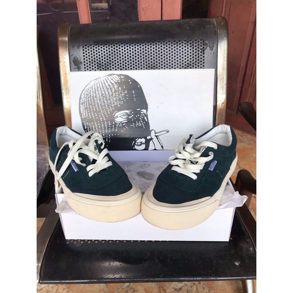 POISON STREET KRUEGER GREEN CORDUROY SIZE 40