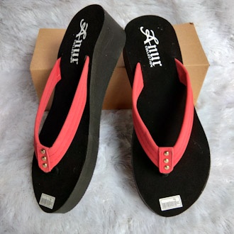 ANUR-SANDAL WEDGES SPON HARIAN WANITA TERBARU CAPIT CENONG TINGGI 4 CM-ANUR