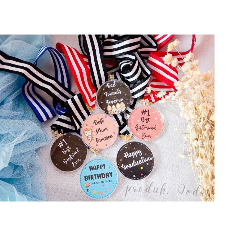 

Best Mom dan Best Dad, Mendali Custom, Mendali Ulang Tahun, Hadiah Mom, Hadiah Pacar (Mendali Best Mom Forever)