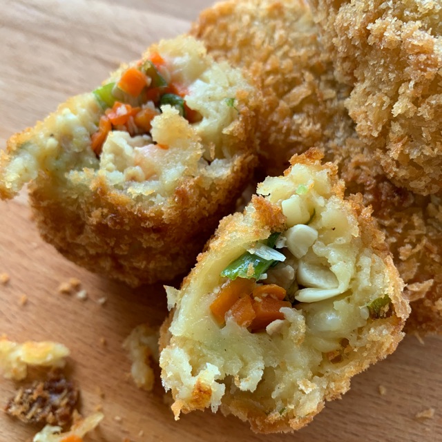 

BUTTER CROQUETTE (KROKET) JUMBO FROZEN HOMEMADE