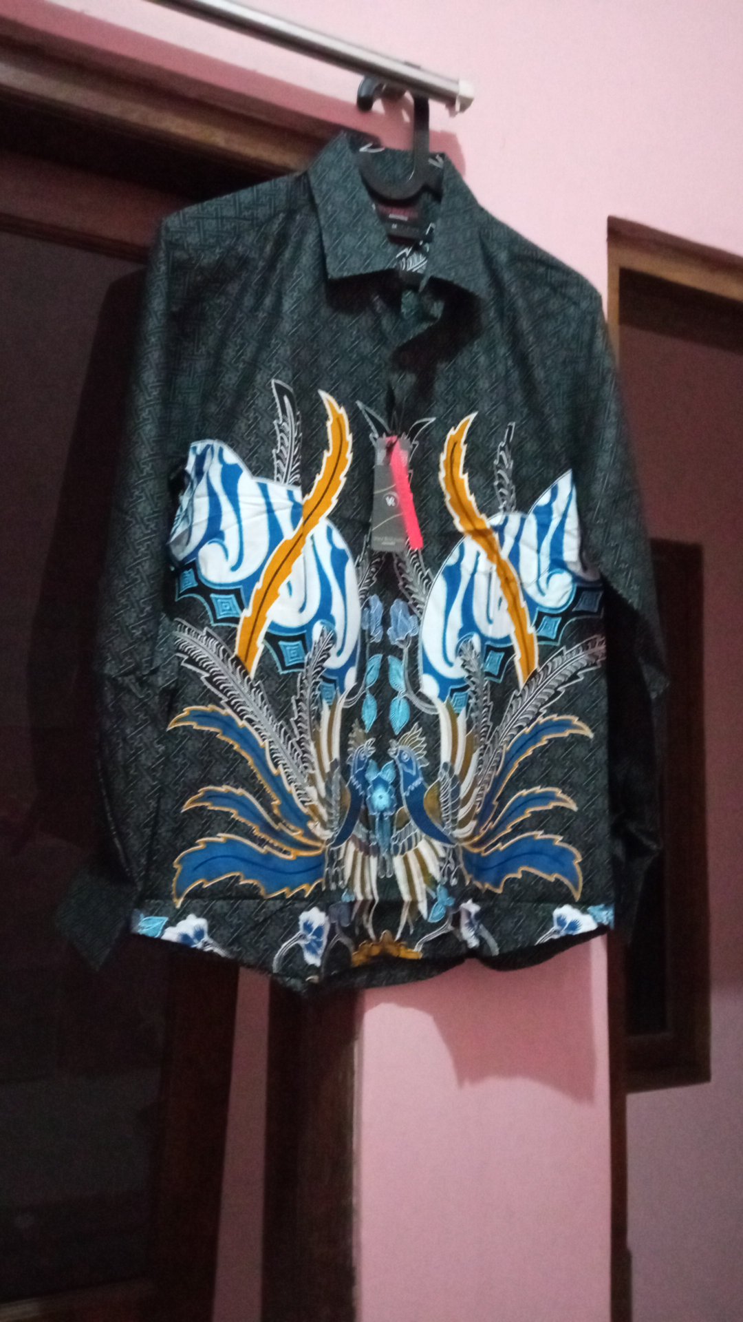 Vio Roldan Kemeja Batik Pria Batik Premium Batik Unik