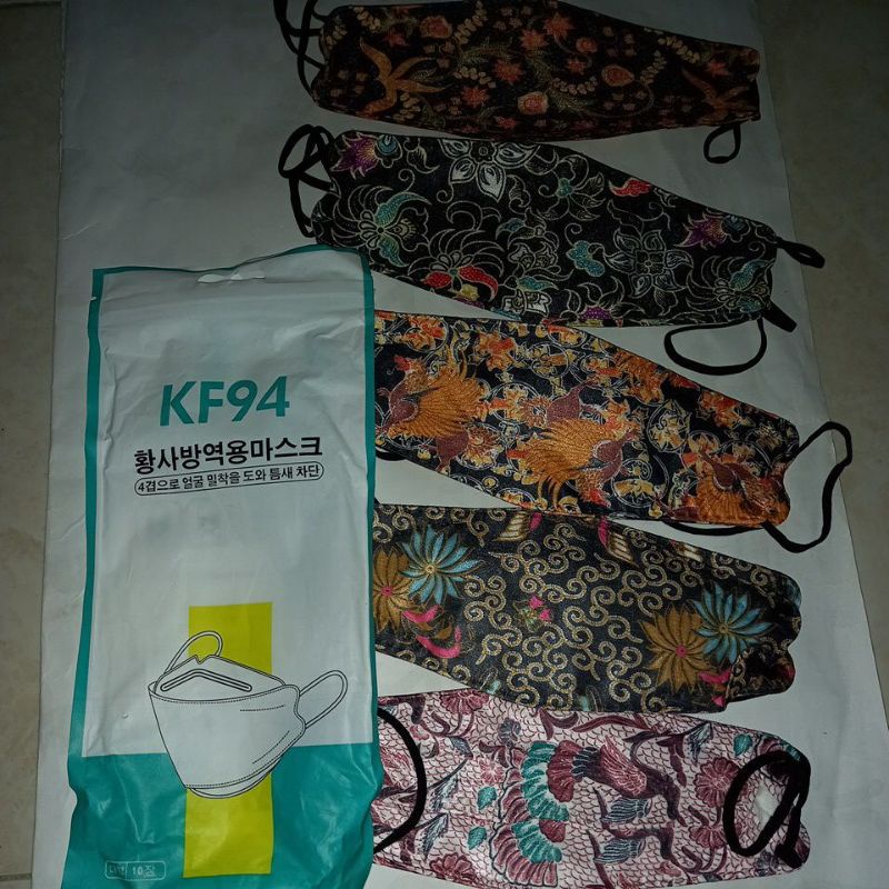 Masker KF 94 Motif Batik