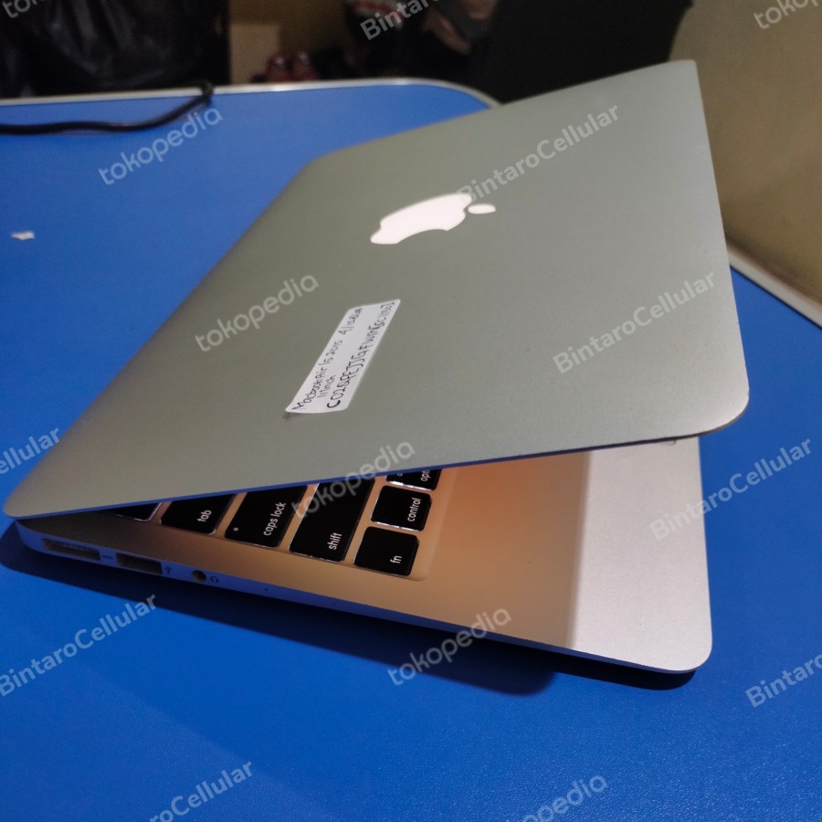 MACBOOK AIR 2015 11&quot; CORE i5 4GB / 256GB 128GB SECOND GARANSI RESMI