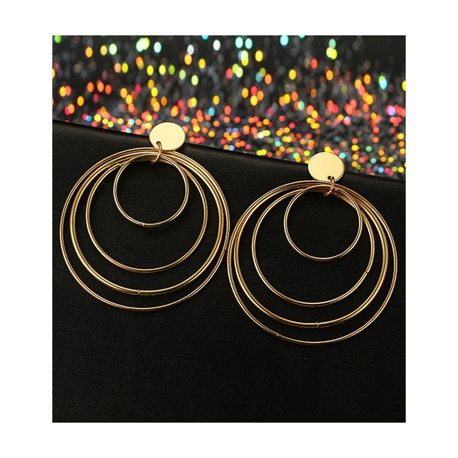 LRC Anting Tusuk Fashion Gold Color Round Shape Decorated Earrings