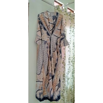 wearing klamby gayatri