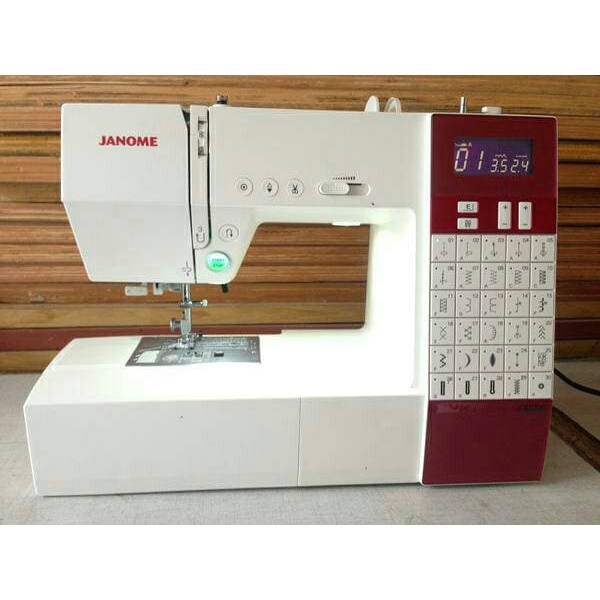 Mesin Jahit Janome 630DC Digital Portable - 30 Pola Jait, Gunting Benang Otomatis