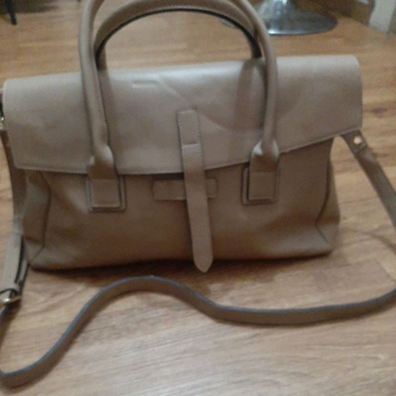 Hand bag dgn talpan studionine saera