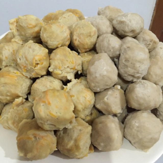 

Bakso daging plus wortel/homemade no borax/ no lemak/