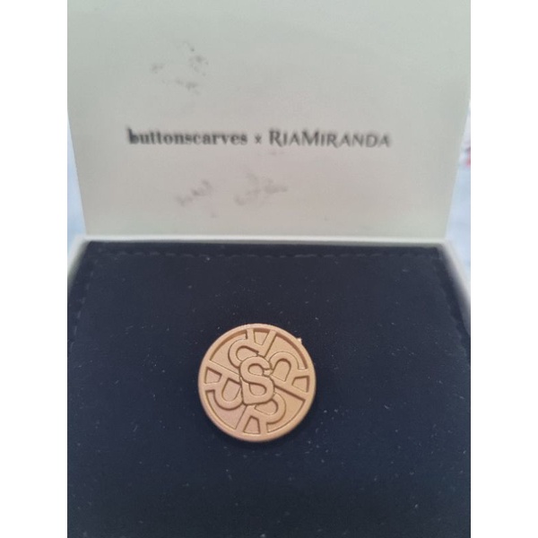 XANADU Mini Brooch by Buttonscarves X Ria Miranda