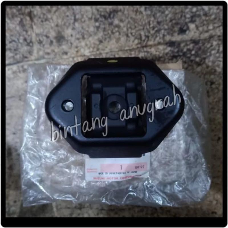 Transmisi Mounting / Engine Mounting Belakang Suzuki Katana