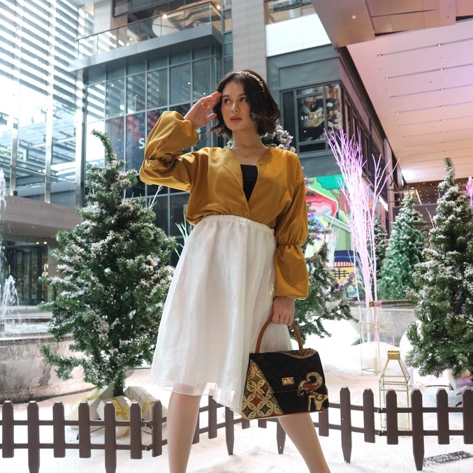 LUMIERE TOP / ATASAN LENGAN PANJANG PUTIH PUFFY / OUTER PUTIH /ATASAN LENGAN PANJANG MUSTARD PUFFY /