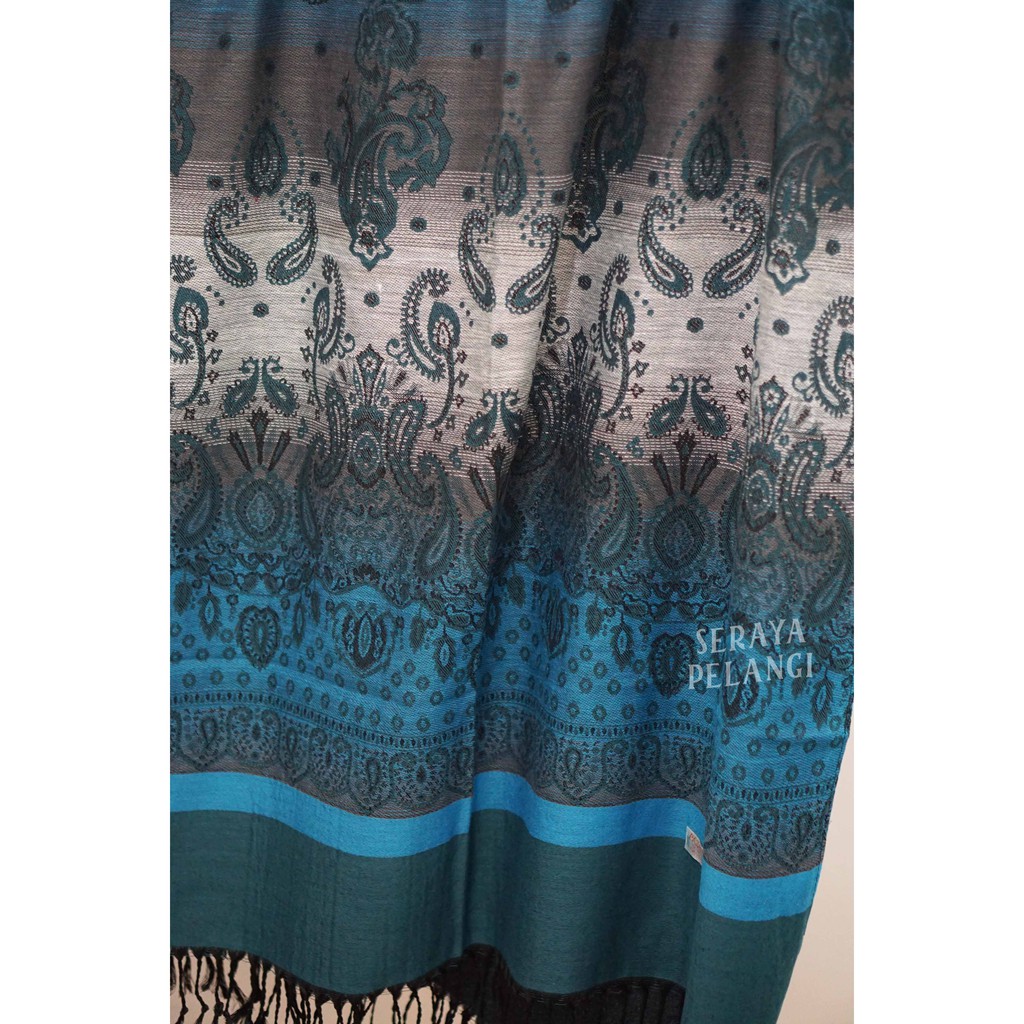 Pashmina Cashmere Tebal Ukuran Lebar 02 | Motif Keong/Polkadot | Syal | Shawl | Kashmir | Scarf | Pasmina | Souvenir | Hadiah Ulang Tahun | Birthday Gift | Aksesoris Fashion Wanita Pria | Premium Import Quality | Grosir Murah | Luxury Scarf