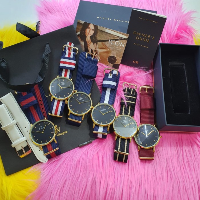 [COD] JAM TANGAN WANITA ANALOG DW KANVAS BESAR COVER HITAM FREE STRAP KULIT BATERAI KOTAK KADO NEW