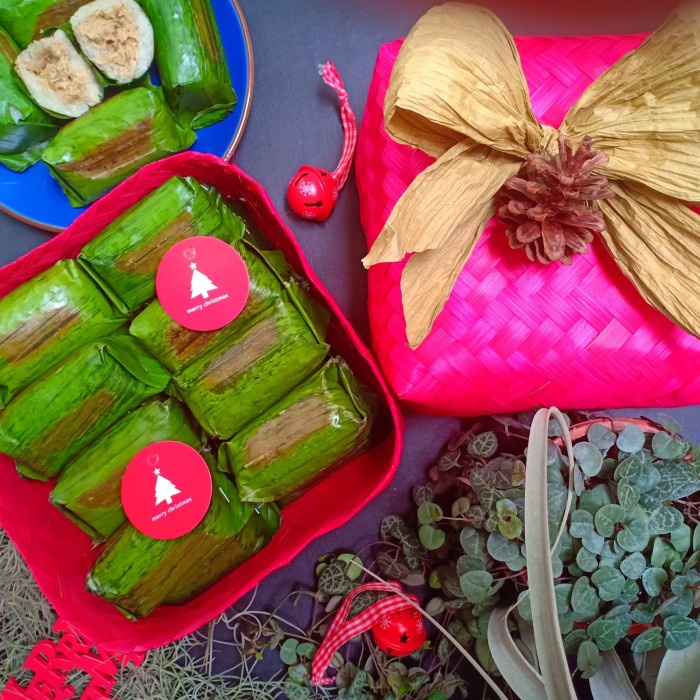 

Christmas - Hampers Natal Isi Lemper Ayam Halal Non Msg Ayamnya Banyak