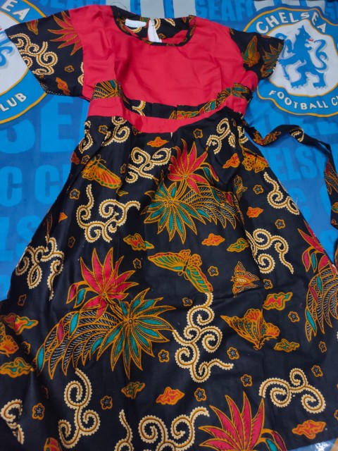 Batik Couple Dan Anak Mawar Daun