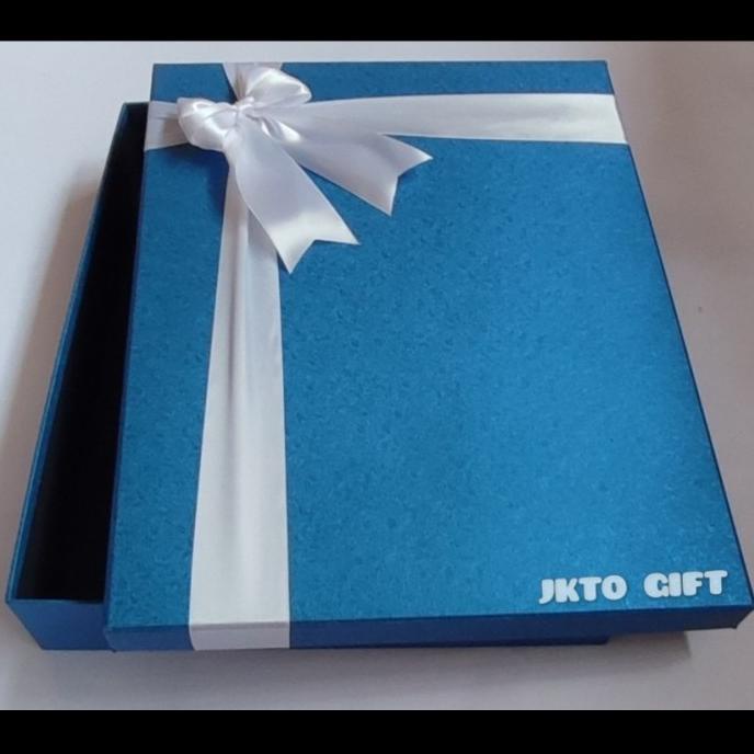 

Premium Product!!! Kotak Kado/Gift Box Uk 45X35X7 - Paling Diminati
