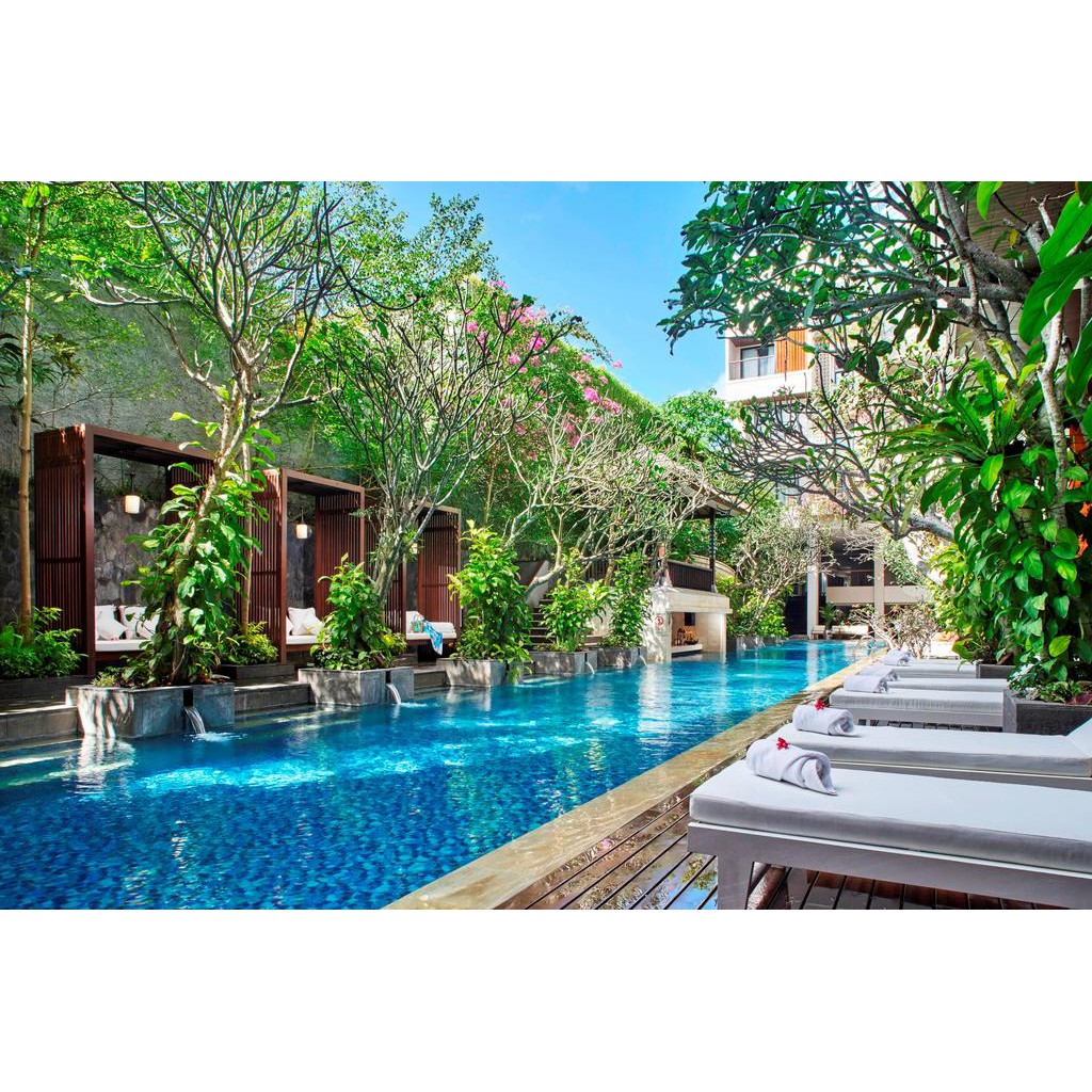 Jambuluwuk Oceano Seminyak * * * * *