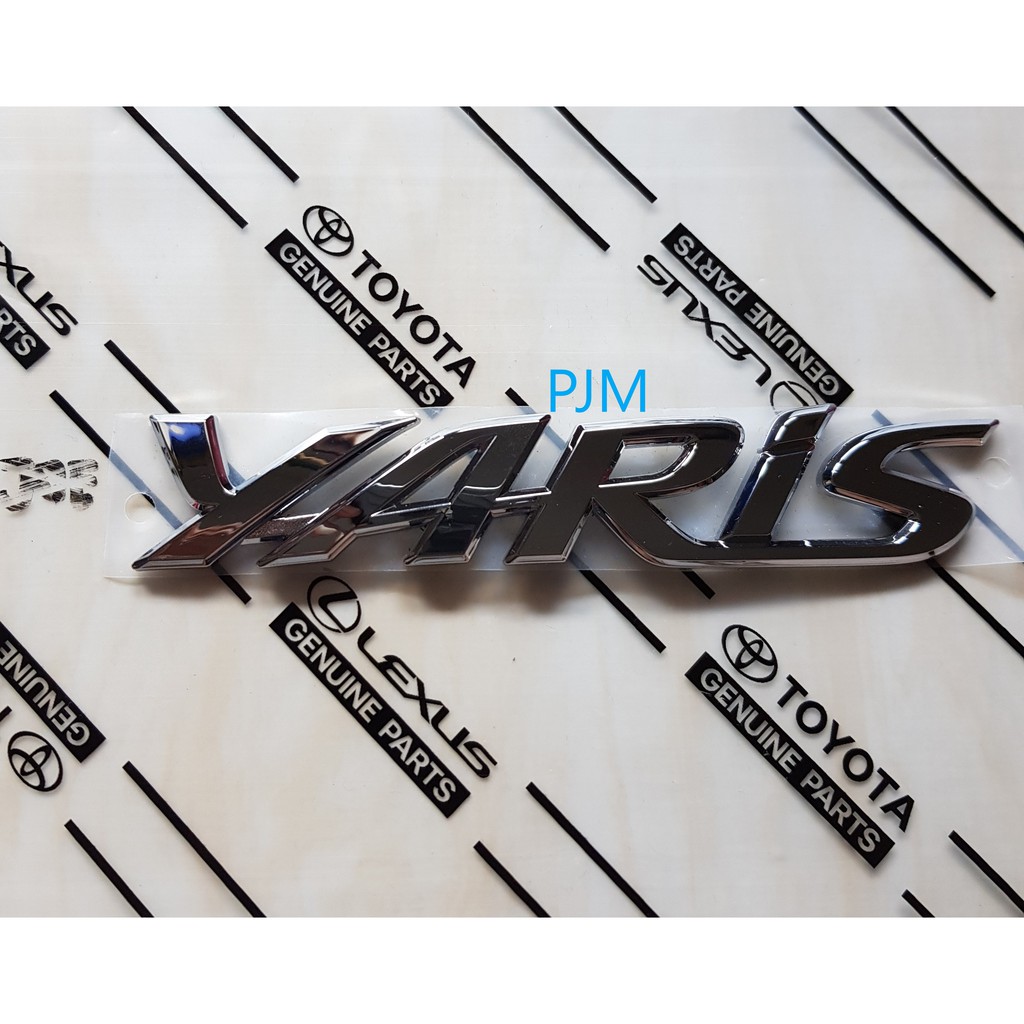 emblem merek toyota YARIS