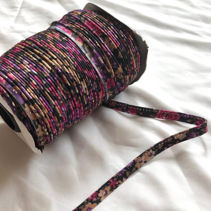 Pita bisban isi Motif bunga / bis ban / lis baju 1 rol @100 yard