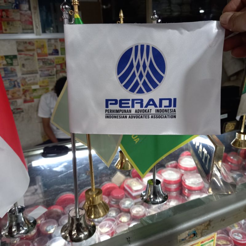 bendera peradi//bendera meja peradi