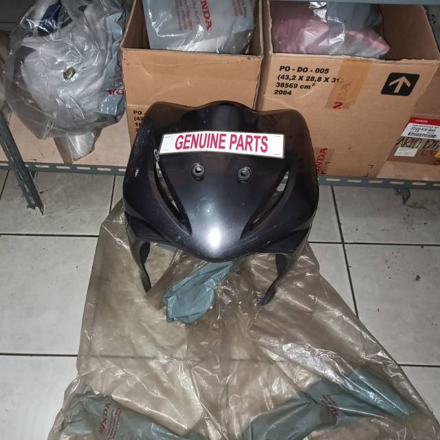 Tameng Cover Dada Depan Revo 100 Silver Tua 64500-KWW-A00AGM Ori Ahm